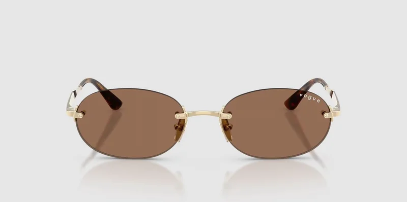 فوغ نظارات شمسية بيضاوية