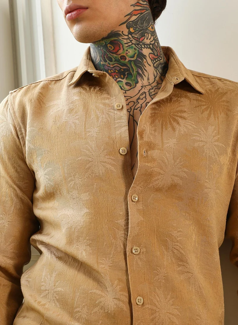 Campus Sutra Men's Beige Textured Slim Fit Shirt With Palm Tree Pattern