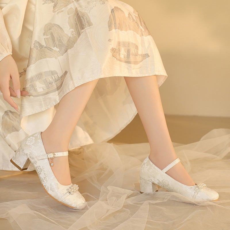 2024 National Style New 28-43 Yards National Style Horse-Faced Skirt Cheongsam Hanfu Shallow Mouth Single Shoes For Women - Image 5