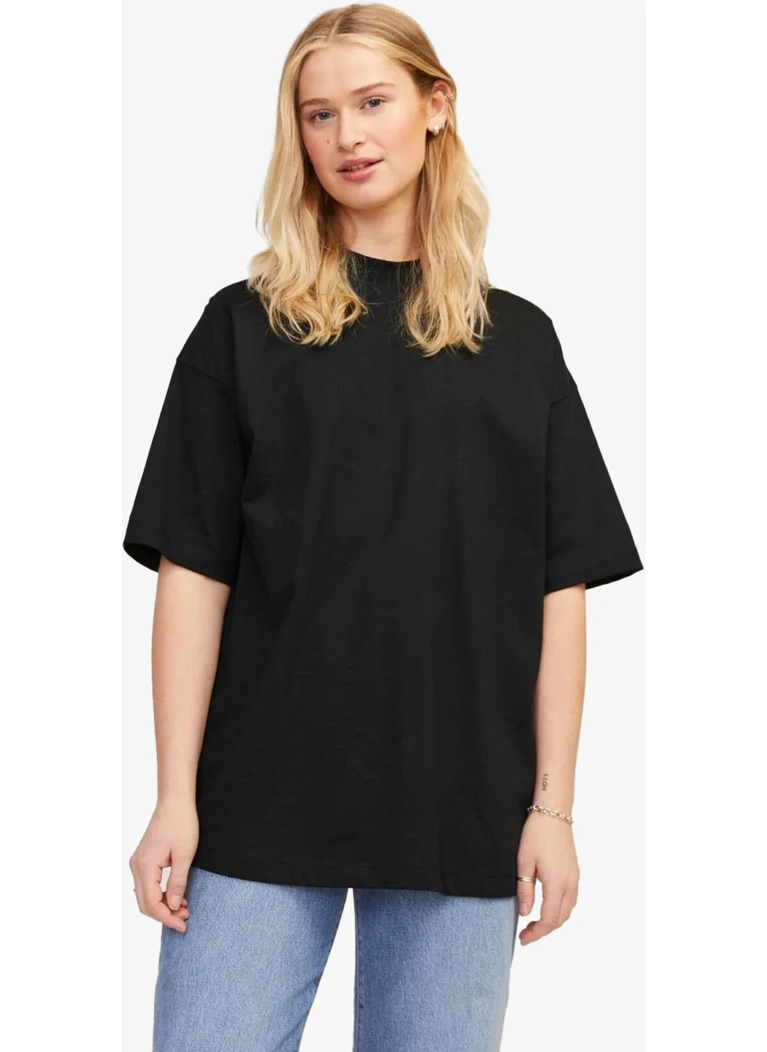 جاي جاي اكس اكس Jxvaleria Oversize Women's Black T-Shirt 12252007-BLACK