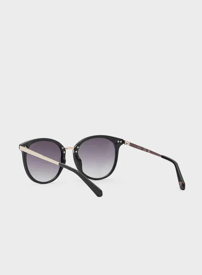 GUESS Round Sunglasses