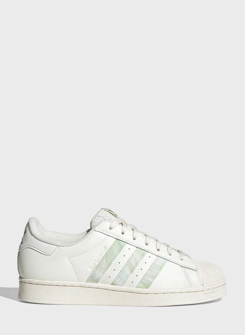 adidas Originals Superstar Her Vega