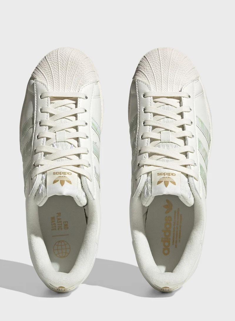 adidas Originals Superstar Her Vega