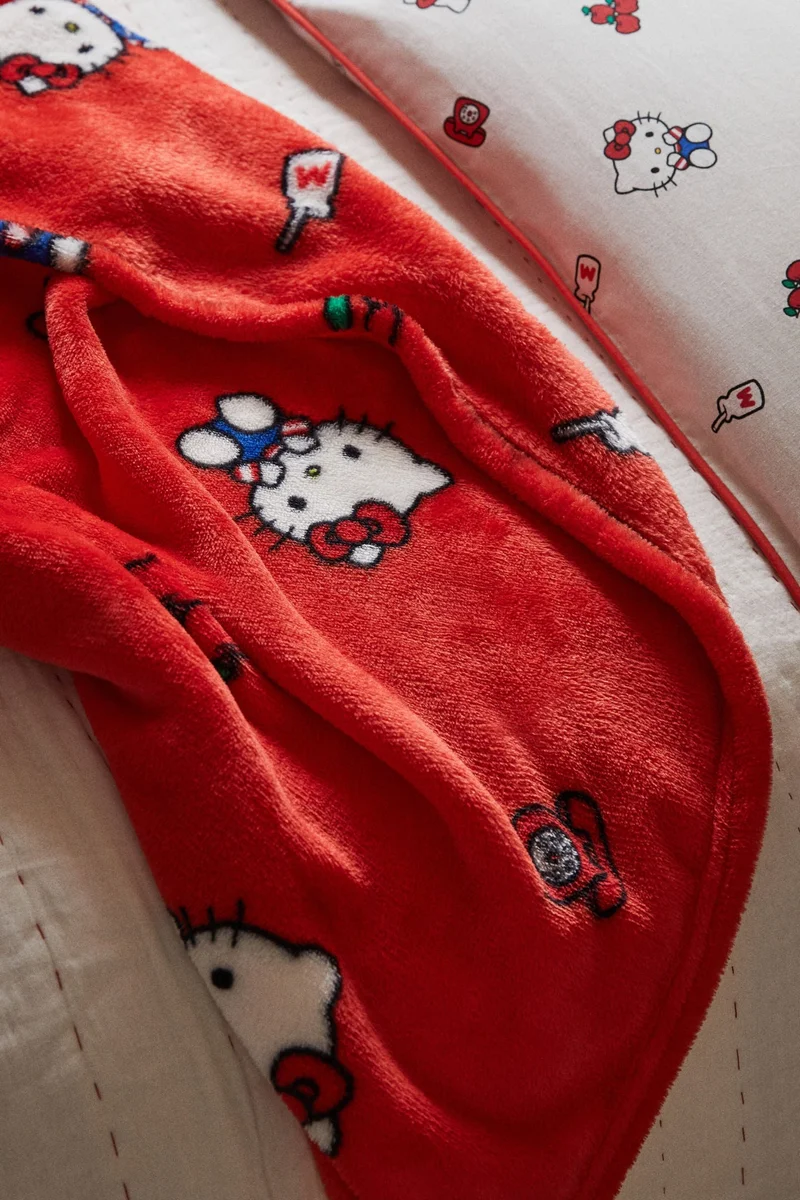 اتش اند ام Patterned fleece blanket