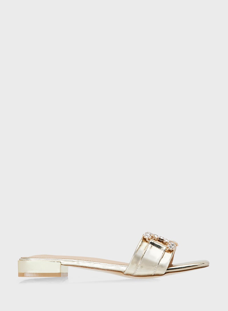 ايلا صندل نسائي مسطح - Image 1