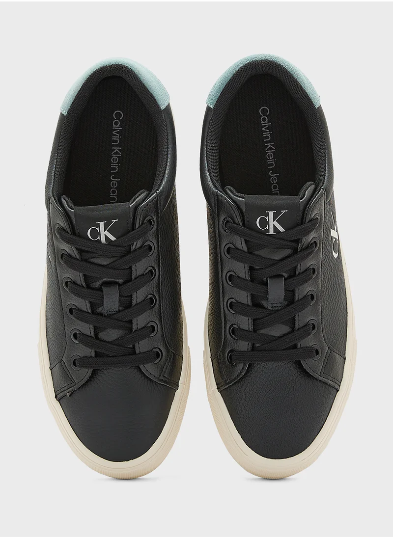 كالفن كلاين جينز Logo Low Top Sneakers