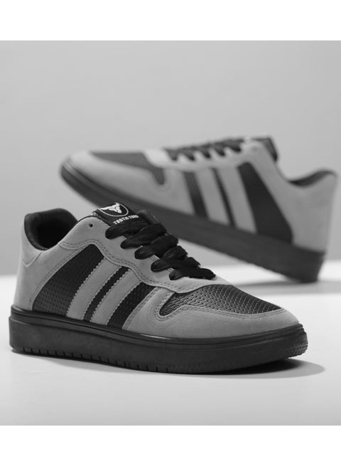 حذاء من الفئة الفاخرة بأساس من جلد الفورميلا مطعم بجلود مدبوغة الوجهين من تيستا تورو