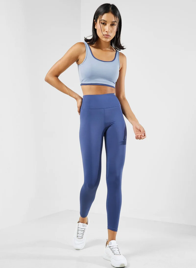 FRWD Contrast Trim Sports Bra & 3/4Th Leggign Set