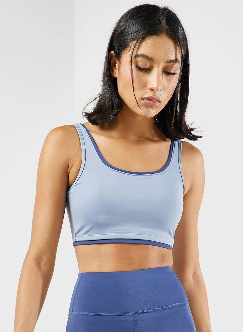 FRWD Contrast Trim Sports Bra & 3/4Th Leggign Set