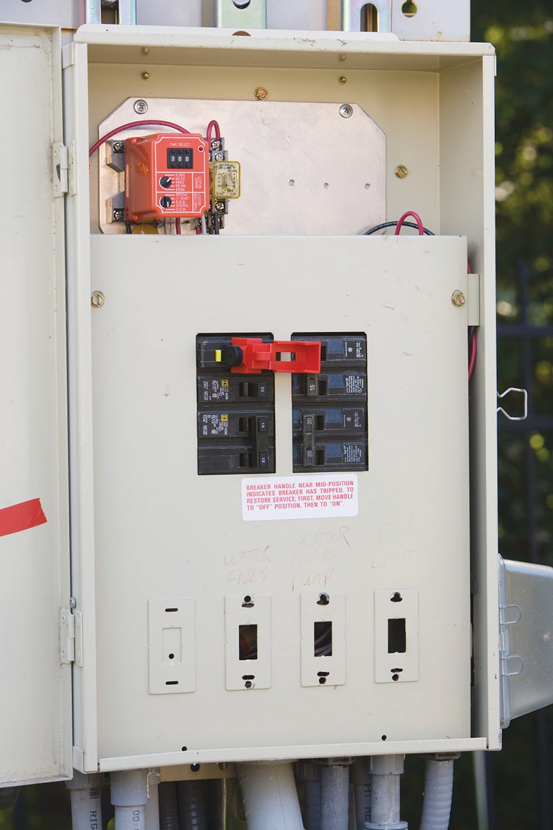 Brady Clamp-On Breaker Lockout, for 480/600V - 65397, 1 Count (Pack of 1) - Image 2