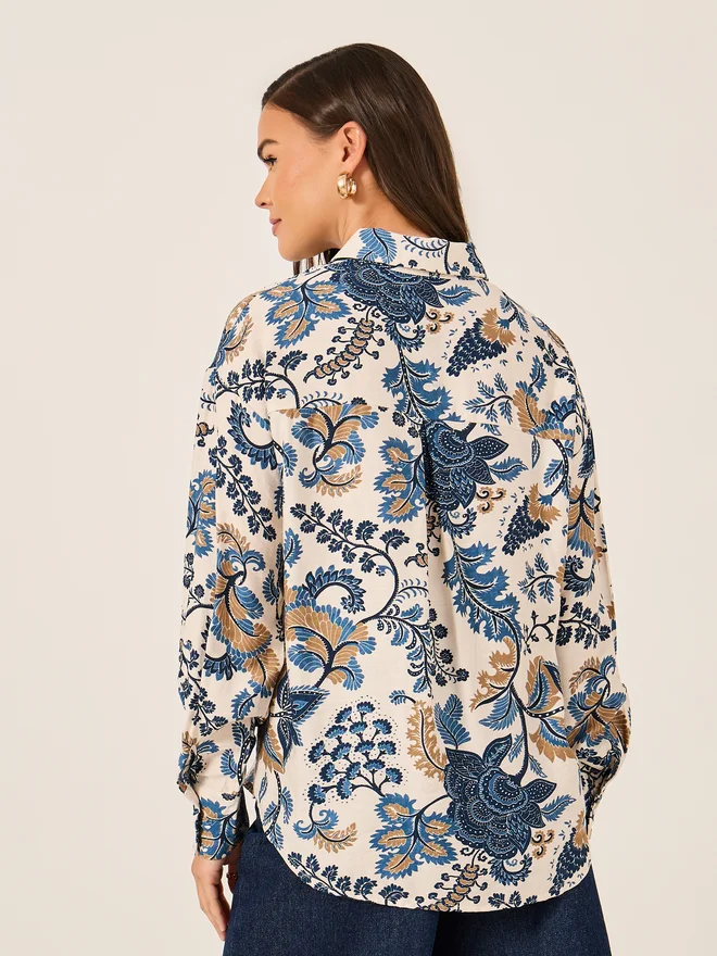 Styli Styli Oversized Paisley Print Spread Collar Shirt