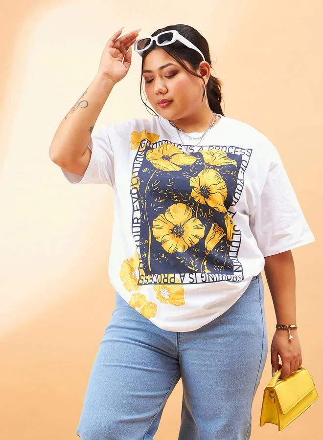 ساسافراس تيشيرت بطبعة زهور بكتف ساقط
