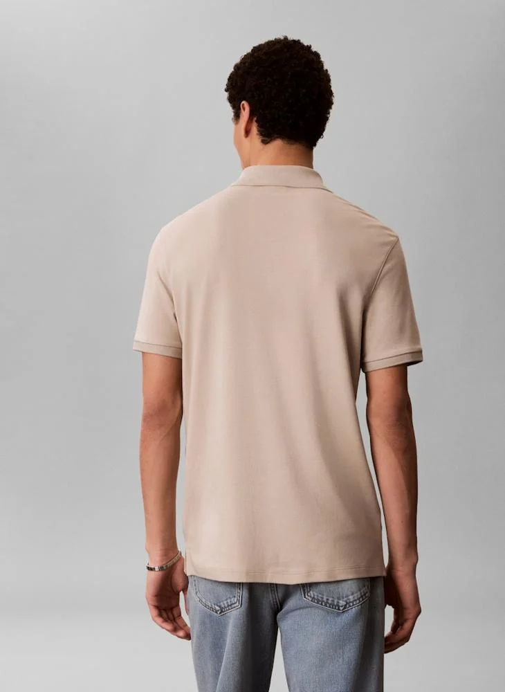 كالفن كلاين قميص بولو بسحاب رفيع