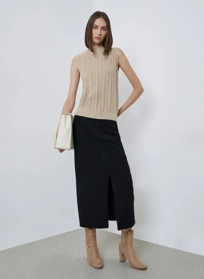 Styli Styli Beige Textured Knit Sleeveless Vest