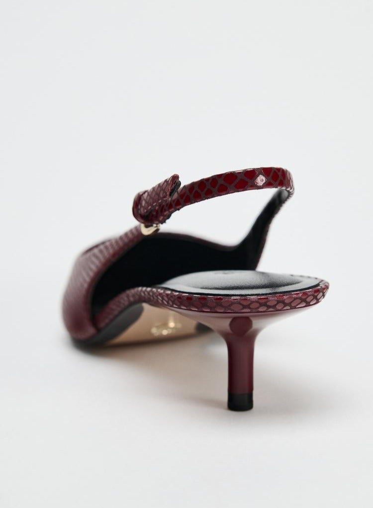 زارا طبعة محدودة من الجلد المزخرف بنقوش جلدية بكعب عالٍ بكعب رفيع - Image 4