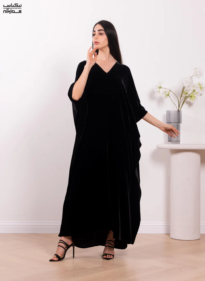 نيكياس Nikias Stylish velvet kaftan featuring a beautiful cut
