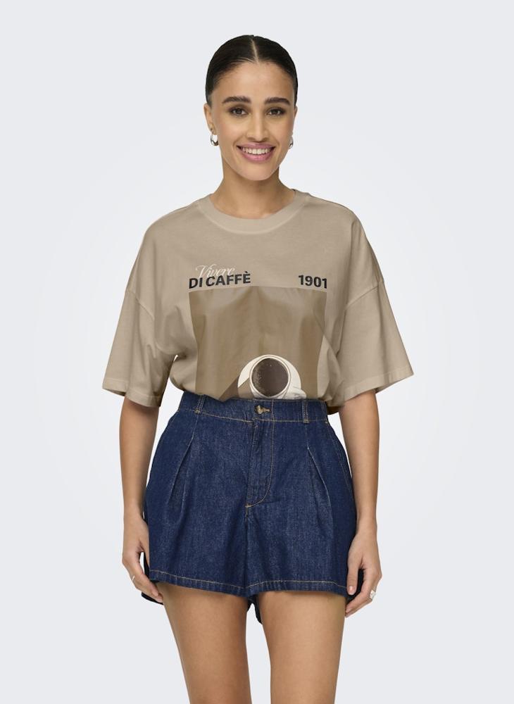 اونلي قميص بفتحة رقبة دائرية ومزين بطبعة - Image 1