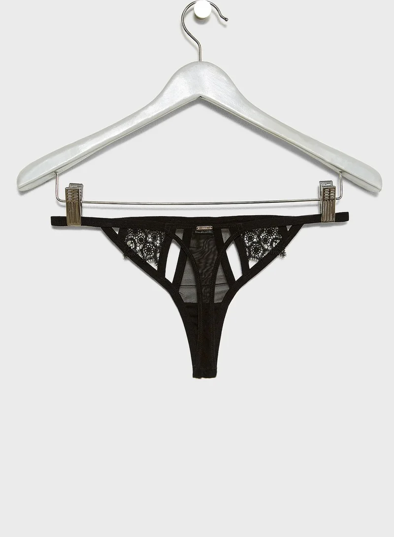 BLUEBELLA Carmen Thong