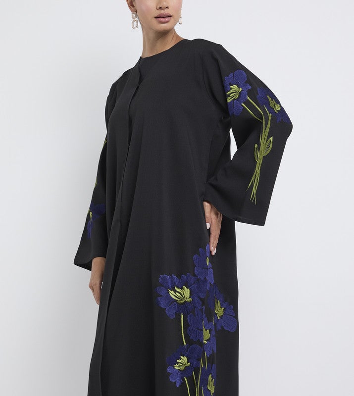 ROZA Elegant Embroidered Abaya - Image 3