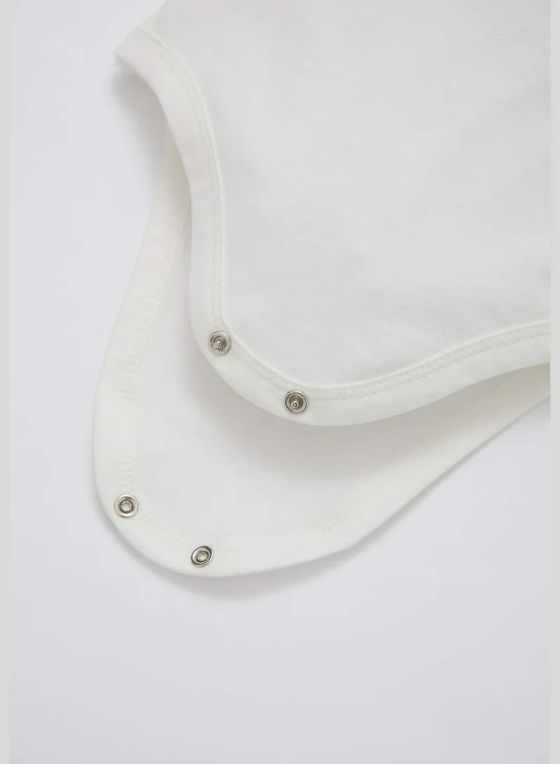 DeFacto Short Sleeve Frill Detail Rabbit Printed Newborn Bodysuit