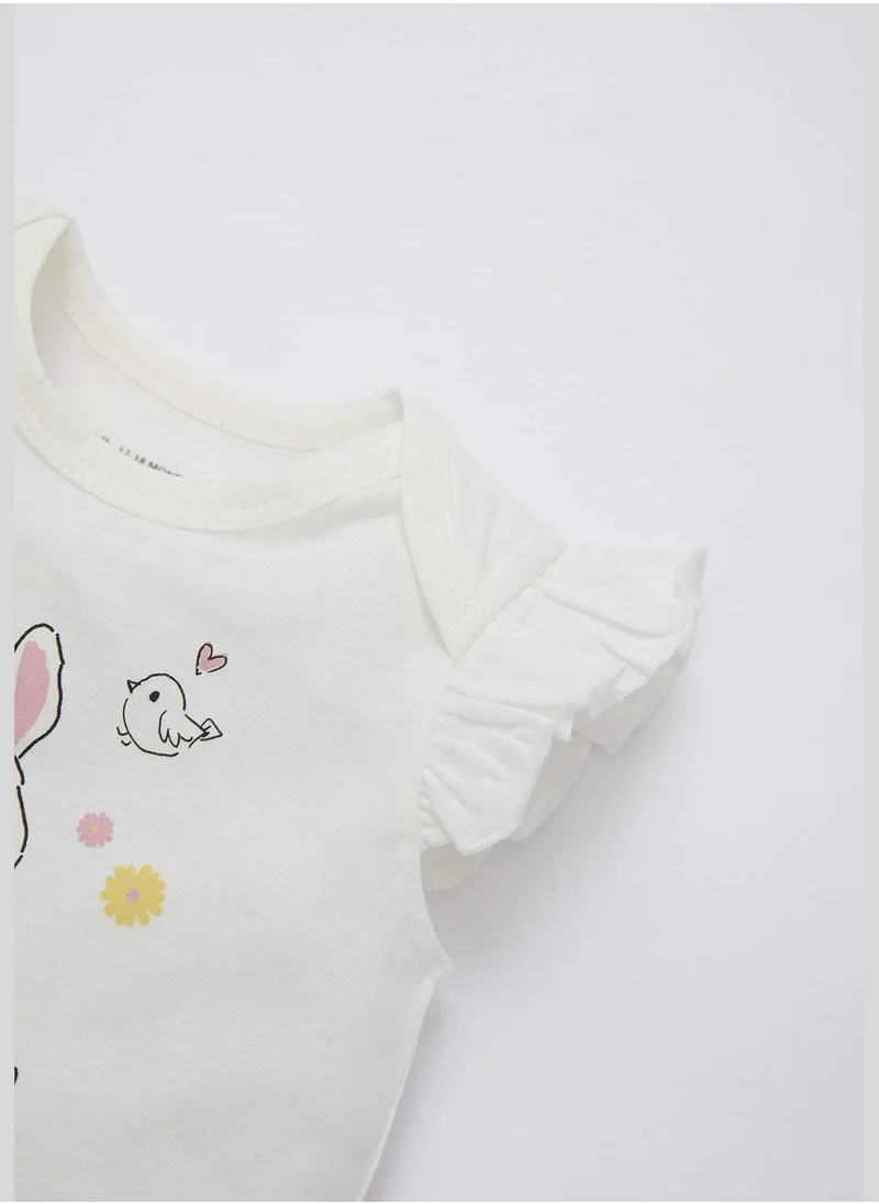 ديفاكتو Short Sleeve Frill Detail Rabbit Printed Newborn Bodysuit