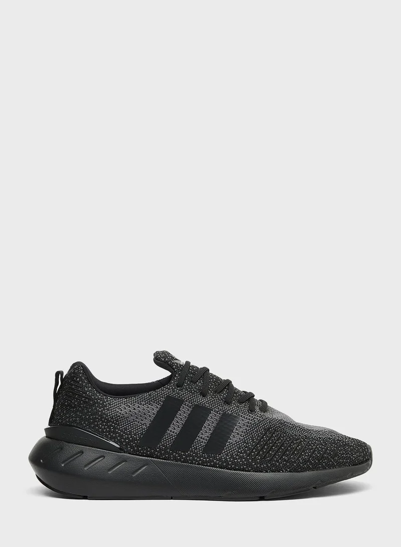 adidas Originals Swift Run 22 Sneakers
