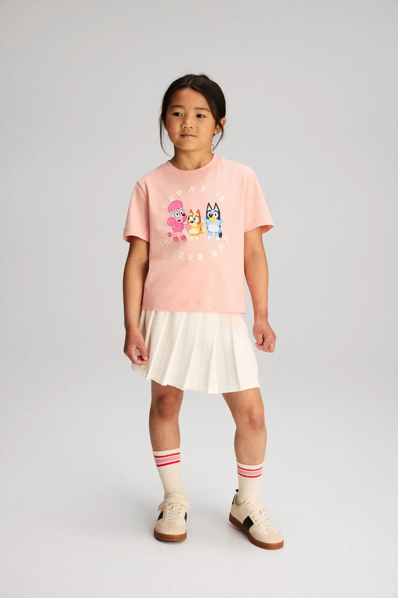 اتش اند ام تي-شيرت قطني بطبعة