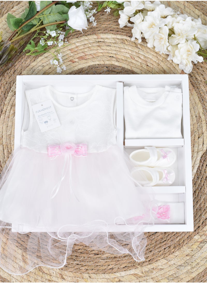 FUN MOMENT - Newborn Dress with Gift Box 4 Pieces - Image 1