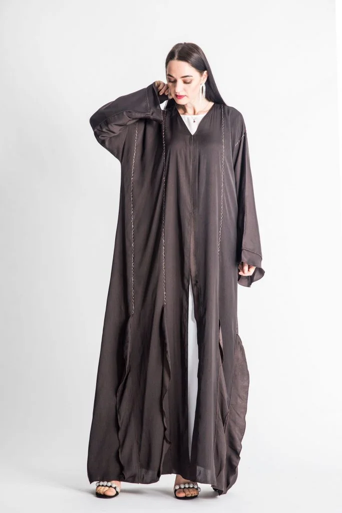 Moistreet Embroidered Flared Sleeve Abaya