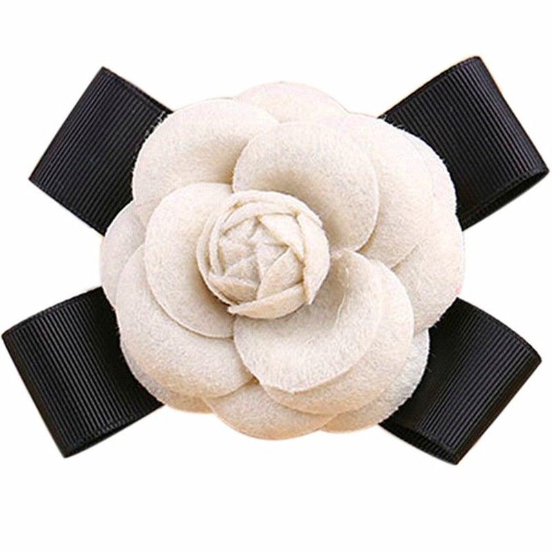 Mimimelon Elegant Wool Camellia Flower Brooch Vintage Bow Floral Pin Women Wedding Party Gift-Beige - Image 1
