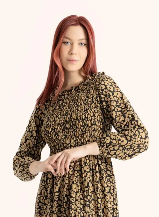 Ideal Elegant Maxi with Muddy Green Flowers - Image 2