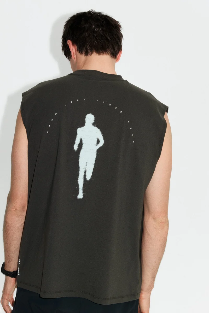 H&M  Loose Fit Sports vest top with DryMove™ for Men | Best Price UAE