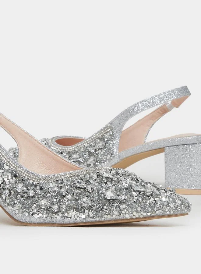 تايك تو صندل بمقدمة مدببة وتفاصيل جليتر