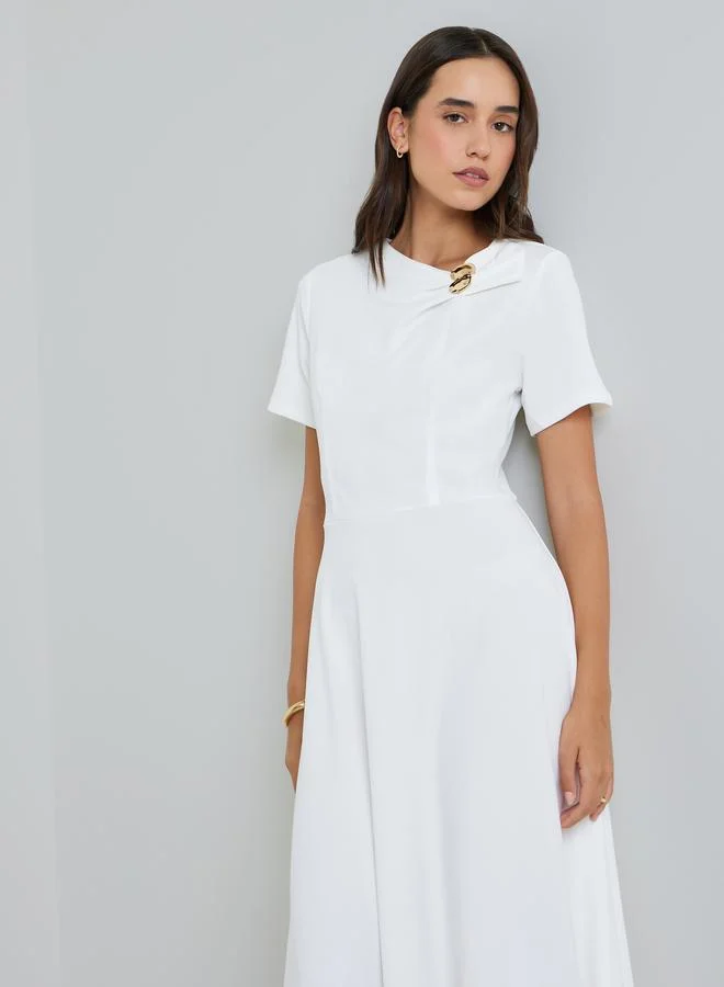 تايك تو Beige Short-Sleeve A-Line Midi Dress