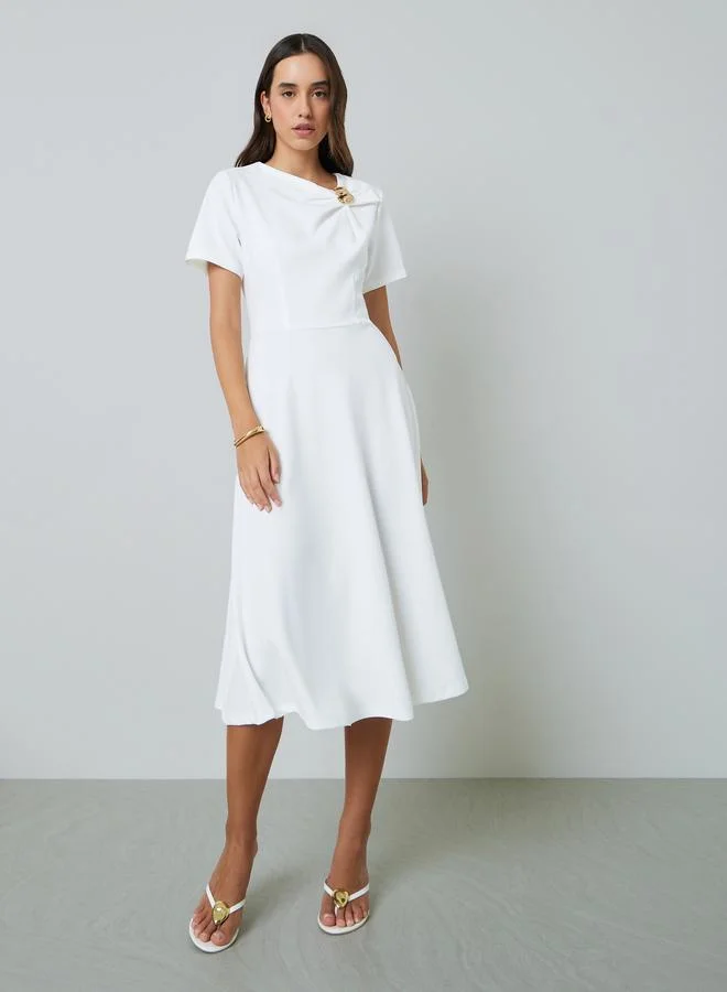 تايك تو Beige Short-Sleeve A-Line Midi Dress