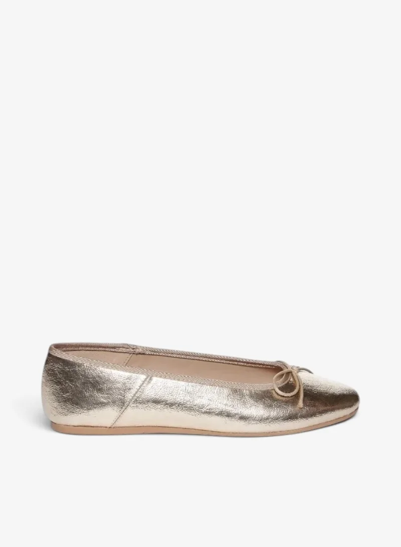Textured Flat Shoes