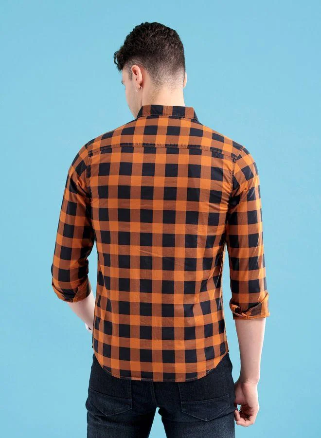 The Indian Garage Co Men Slim Fit Checkered Full Sleeves Spread Collar Casual Shirt