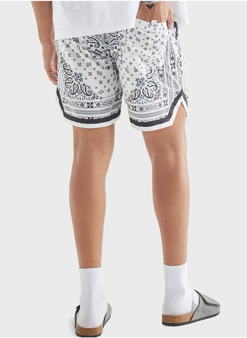 فاف Printed Drawstring Shorts