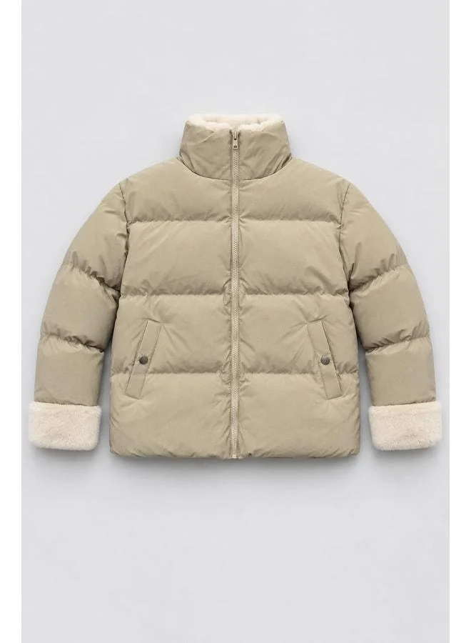 Perendi Girl's Straight Collar Plush-Detailed Puffer Jacket