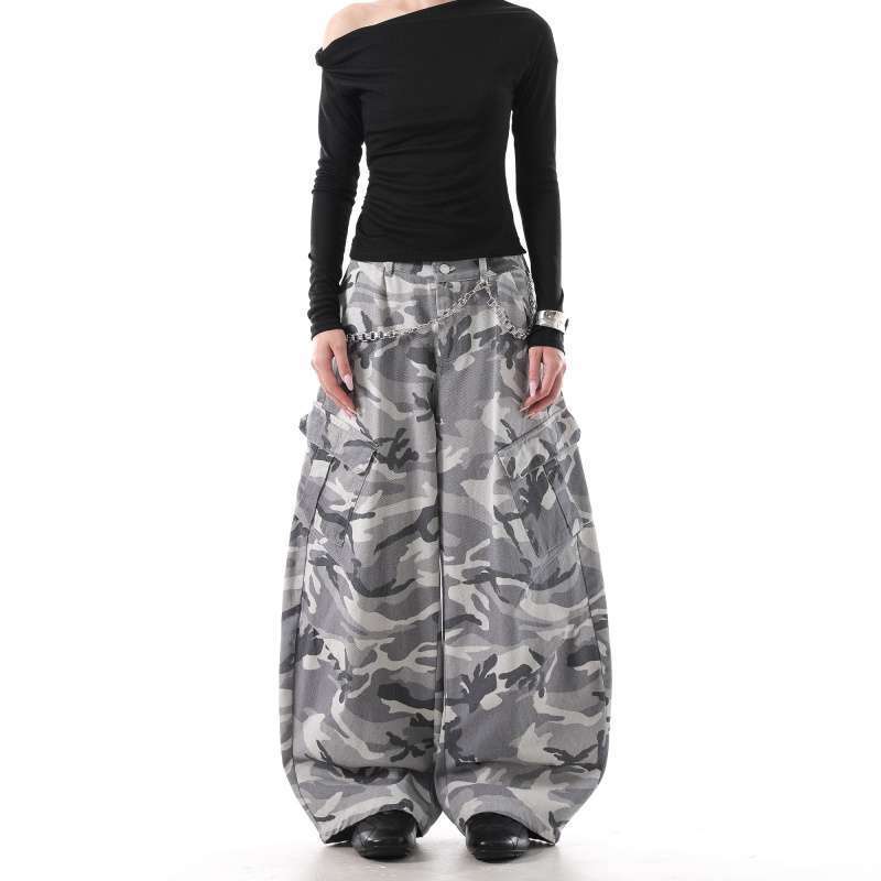 Unisex Classic Denim Jeans Loose Fit Daily Outdoor Wear - Image 2