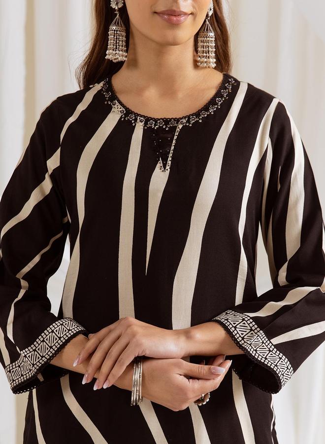 ISHIN Women's Black Rayon Printed Tunic Upper Calf Length Palazzo Bottom Straight Fit 2 Peice Kurta Set - Image 5