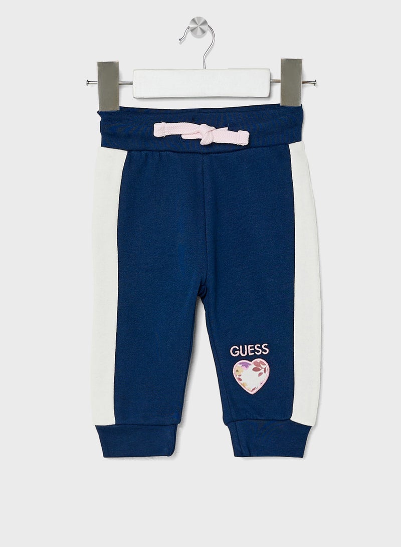 GUESS Kids Logo Detail T-Shirt Sets - Image 4