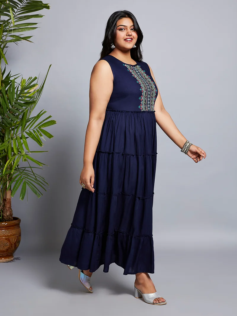 جلو باص Globus Women Gloplus Embroidered Yoke Gathered Tiered Fit & Flare Plus Size Maxi Dress