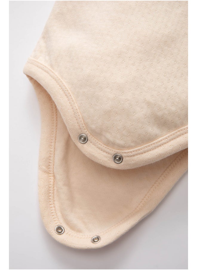 DeFacto Babygirl Regular Fit Envelope Neck New Born Knitted Set -2 Pieces  - Image 5