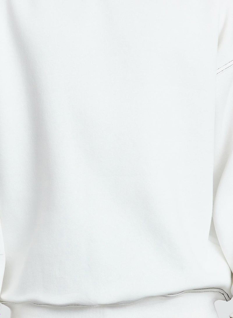 trendyol Ecru Fleece Oversize Sweatshirt - Crew Neck, Stitching Detail - Image 4
