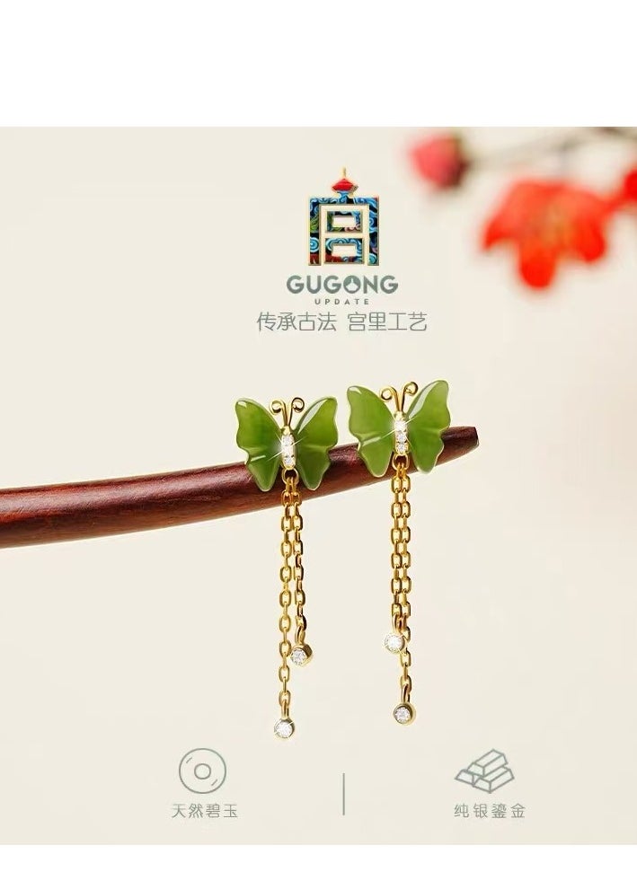 Generic - Butterfly pearl earrings are an earring style that combines pearls with butterfly elements. They have unique charm and style. Freshwater pearls are used. Freshwater pearls are cost-effective and can present a warm luster. - Image 1