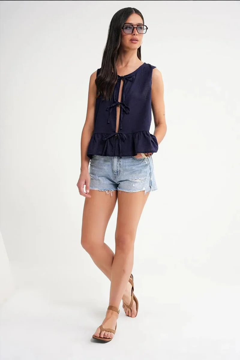 Mixray Mixray Frilly Tie Front Blouse