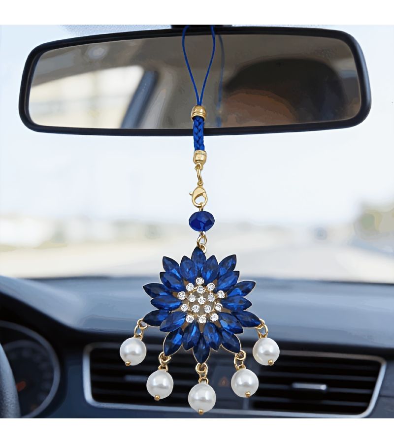 Green Elegant Rhinestone Car Hanging Ornament For Rearview Mirror Ornament Sparkling Exquisite Gift For Driving Enthusiasts Birthday Anniversary - Image 3