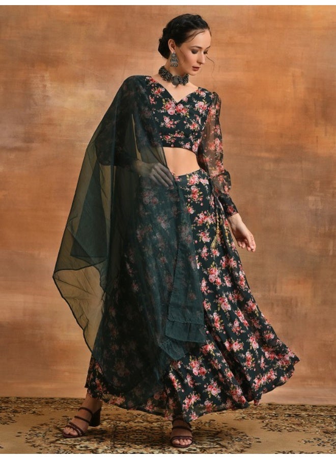 أيه كيه إس طقم لينجا شولي مطبوع بالزهور باللون الأخضر الداكن والأحمر مع دوباتا أورجانزا - Image 1