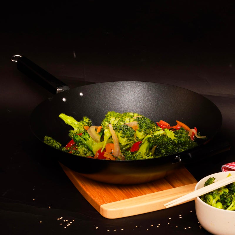 JOYCE CHEN Professional Series 14-Inch Carbon Steel Excalibur Nonstick Wok with Phenolic Handles - Image 3